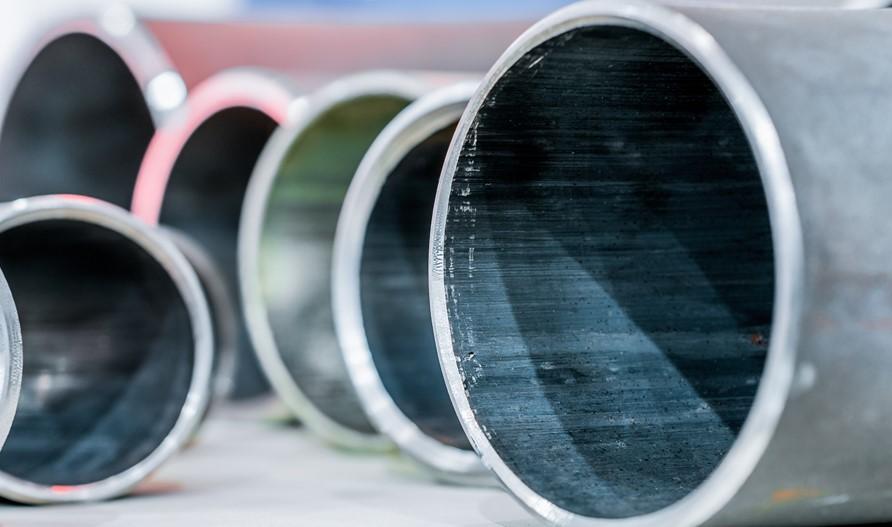 End faces of metal pipes